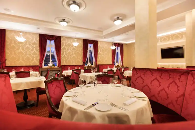 Restaurace Villa Dvorana - areál Dvorana Karlovy Vary